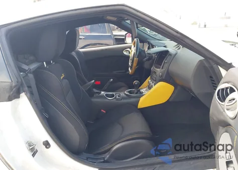 2019 Nissan 370Z z USA, uszkodzony, nr VIN JN1AZ4EH7KM420255